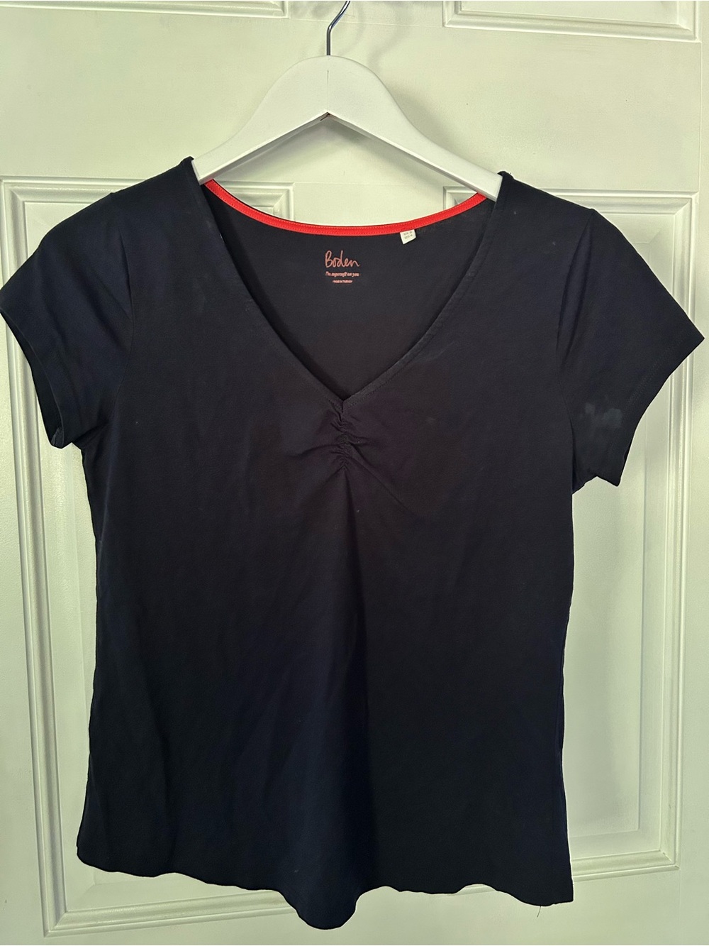 Boden Black V‑Neck Short Sleeve Tee with Red Neck Trim